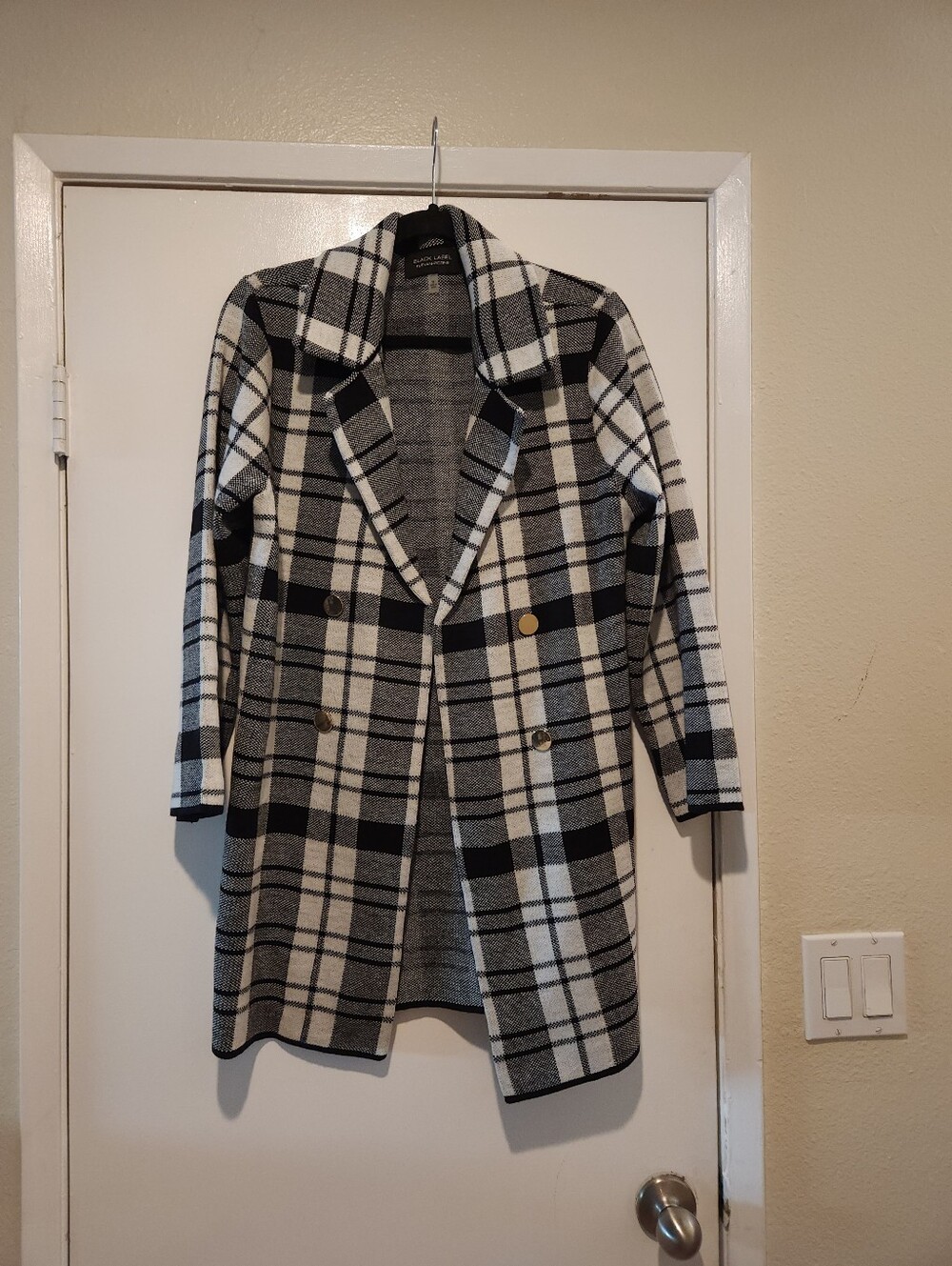 Plaid Double-Breasted Coatigan - Black & White